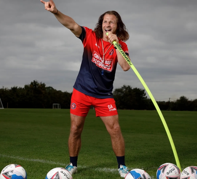 Gareth Ainsworth, a footballer manager and former footballer, is also a fans of music