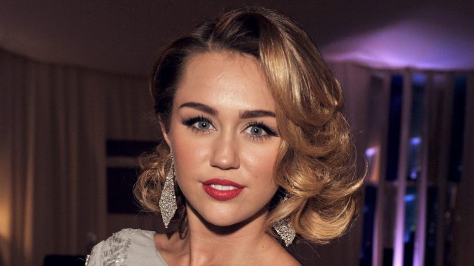 Miley Cyrus Net Worth, Sister, Son, Brother, Marriage, Married, Siblings, Now