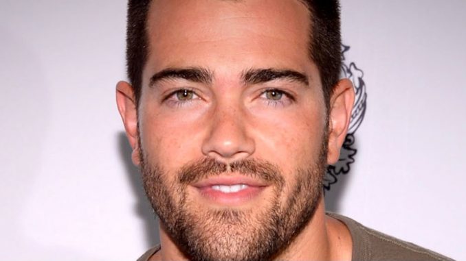 Where’s Jesse Metcalfe today? Wiki: Wife, Baby, Net Worth, Married, Son