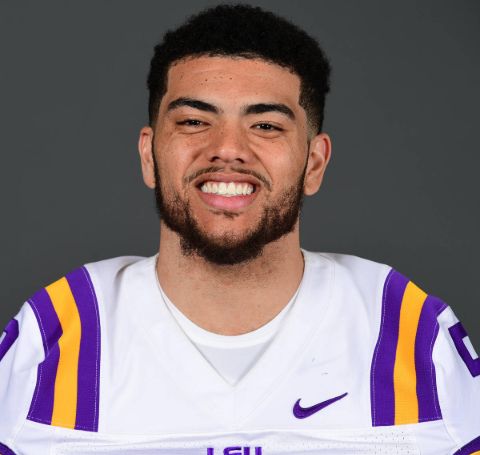 Thaddeus Moss in the white nike jersey of LSU Tigers.