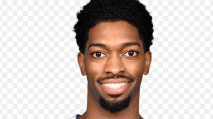 Amile Jefferson is 25 years old.