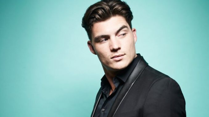 Zane Holtz holds a net worth of $2 million as of 2020.