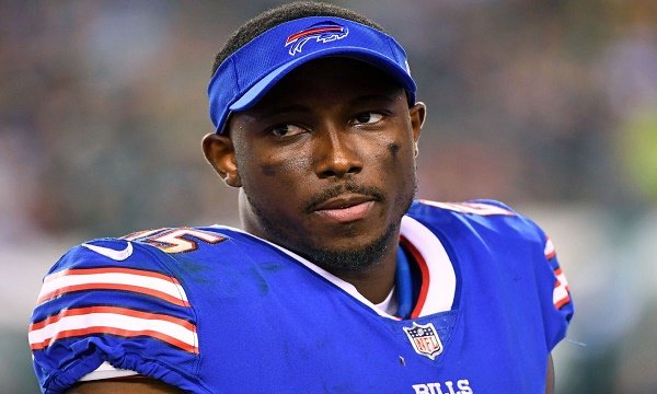 LeSean McCoy Bio, Age, Weight, Height, Controversies, Net worth & Family