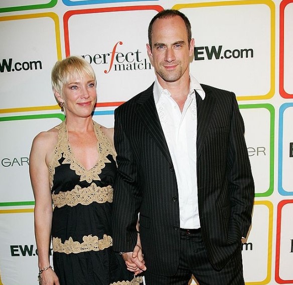 Christopher Meloni Wife