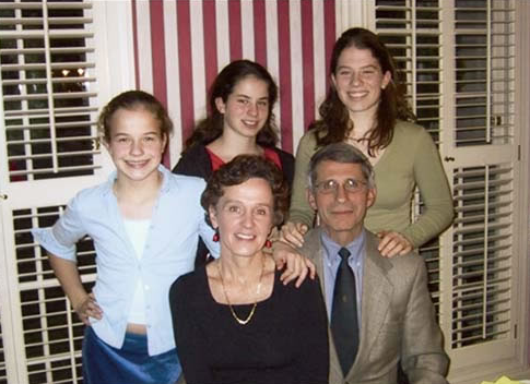 Anthony Fauci with his wife and childrens