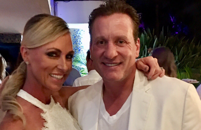 Tracy Roenick with husband Jeremy Roenick