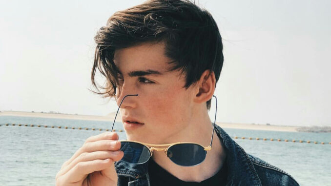 Spencer List's Biography - Age, Net Worth, Girlfriend or Gay?