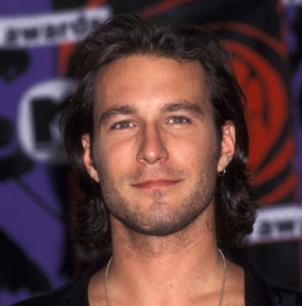 John Corbett Bio Net Worth Actor Married Wife Personal Life Family Age Life Story Height Children Facts Wiki Career Movies Tv Shows Wikiodin Com