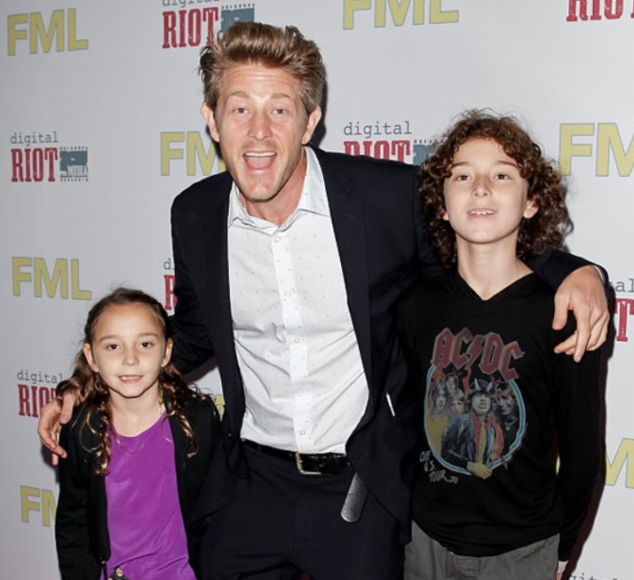 Jason Nash - Bio, Net Worth, Married, Wife, Affair, Girlfriend, Nationality, Age, Birthday, Family, Parents, Siblings, Height, Wiki, Facts, Children - Sleck
