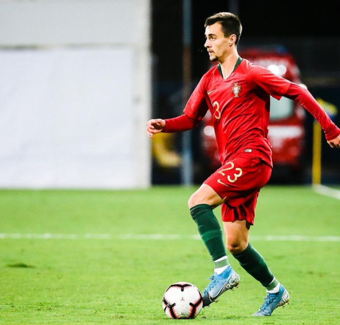 Fabio Vieira debut at U21