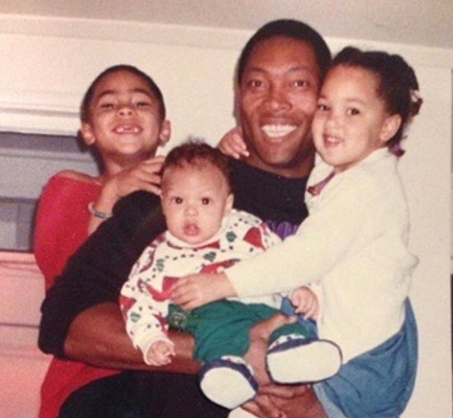 Aaron Gordon with his father, Ed Gordon and his siblings