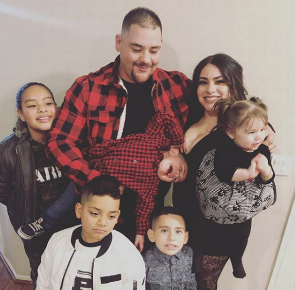Andy Ruiz Jr, with his wife, Julie and their kids