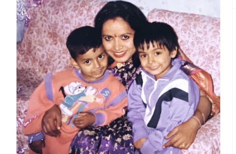Rishabh with his mother and sister