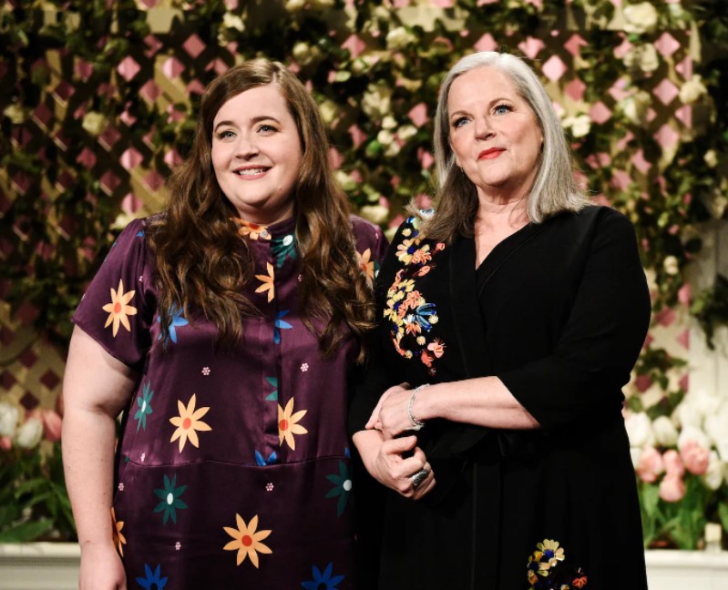 Aidy Bryant mother