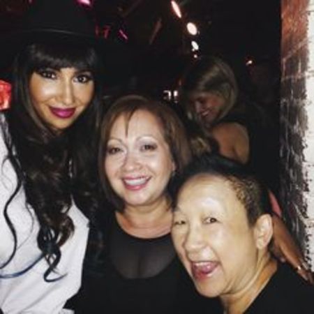 Lori Tan Chinn partying with the 'OITNB' cast members