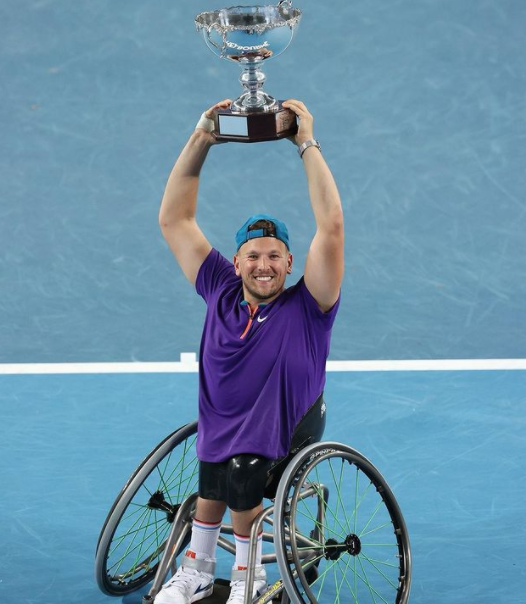 Dylan Alcott with his achievement