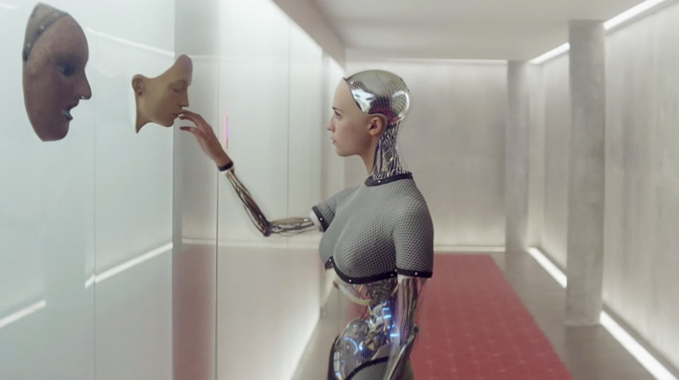 Alicia Vikander appeared in the science fiction thriller 'Ex Machina'