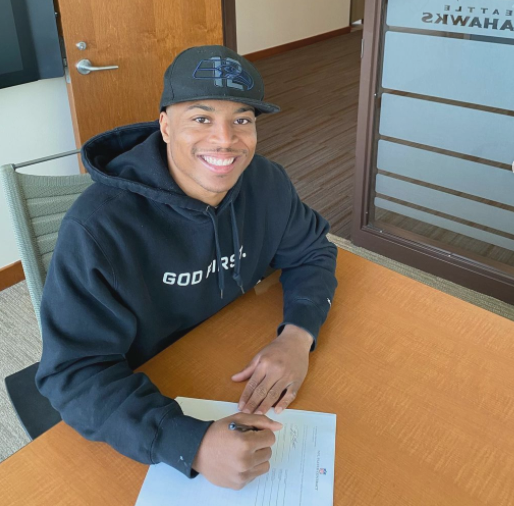 Tyler Lockett signed a four-year, $69.2 million contract extension with $37 million guaranteed with the Seahawks