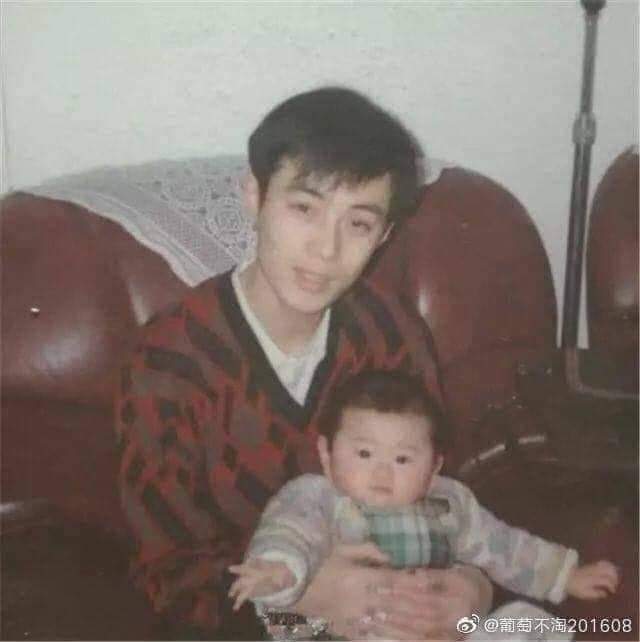 Wang Yibo father