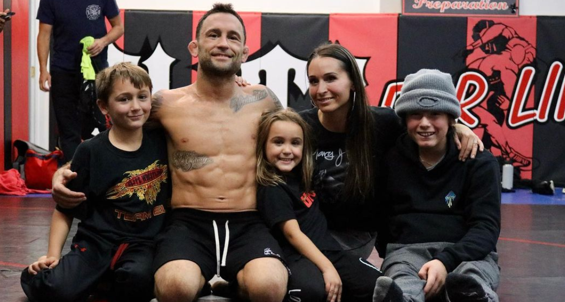 Frankie Edgar with his wife, Renee and their children