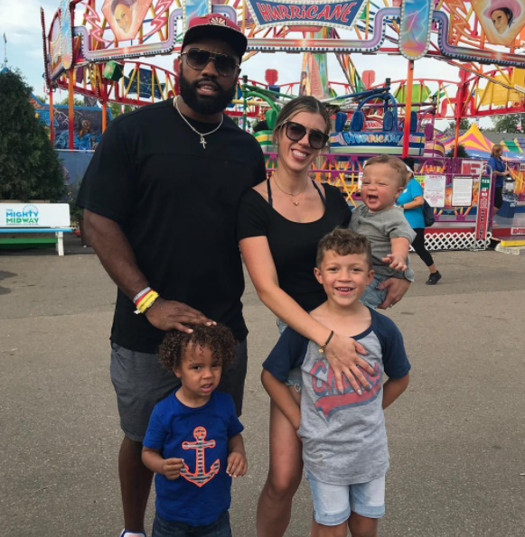 Everson Griffen with his wife and childrens