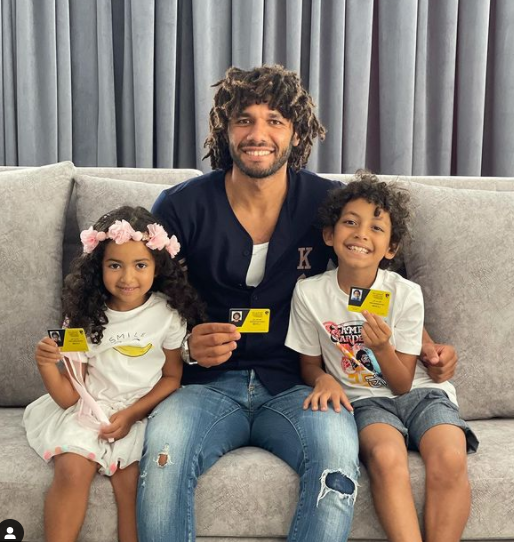Mohamed Elneny with his kids