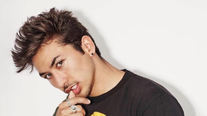 All About Brennen Taylor - Age, Girlfriend, Net Worth