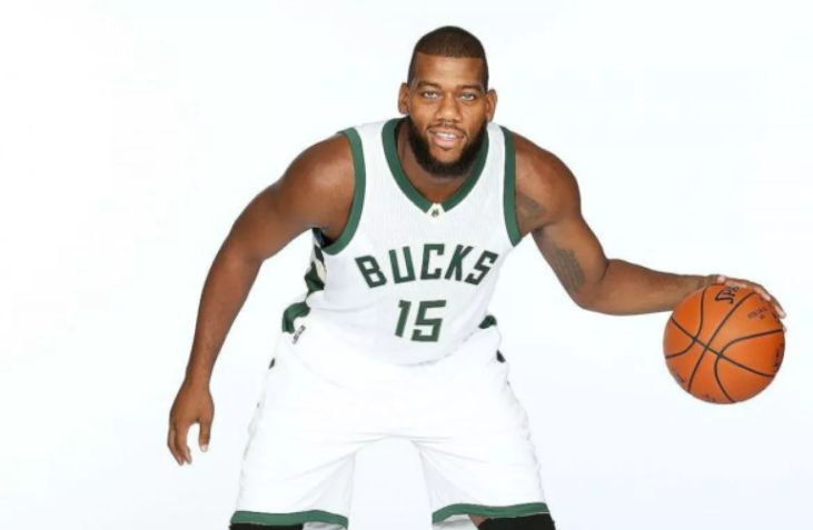 On July 9, 2015, Monroe signed a three-year, $50 million contract with the Milwaukee Bucks