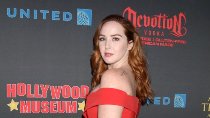 Naked Truth of Camryn Grimes – Is She Married? – Biography