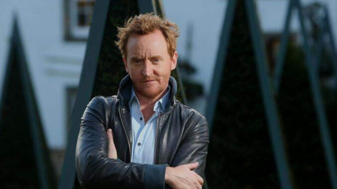 Who actually is Scottish actor Tony Curran? Biography