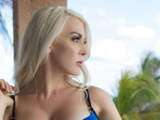 Who is Cosplayer and Model Kristen Hughey?