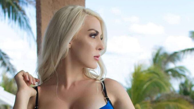 Who is Cosplayer and Model Kristen Hughey?