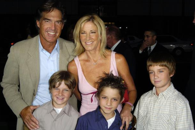 Chris Evert with her husband and their kids