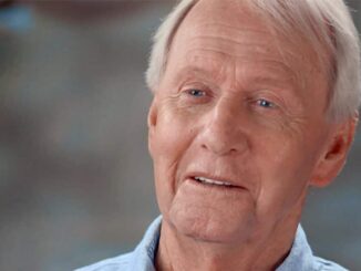 Who is Paul Hogan married to? His Net Worth, Spouse, Kids