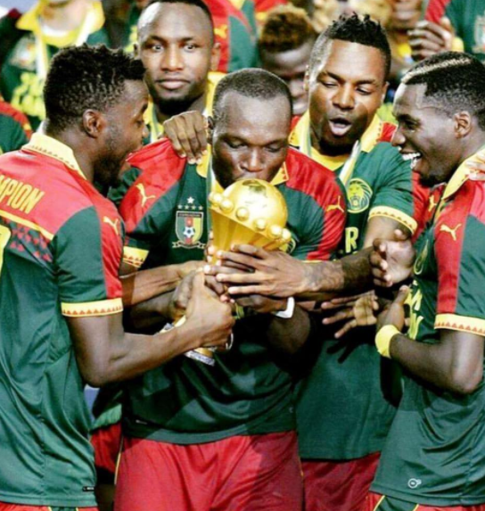 Vincent Aboubakar with Trophy