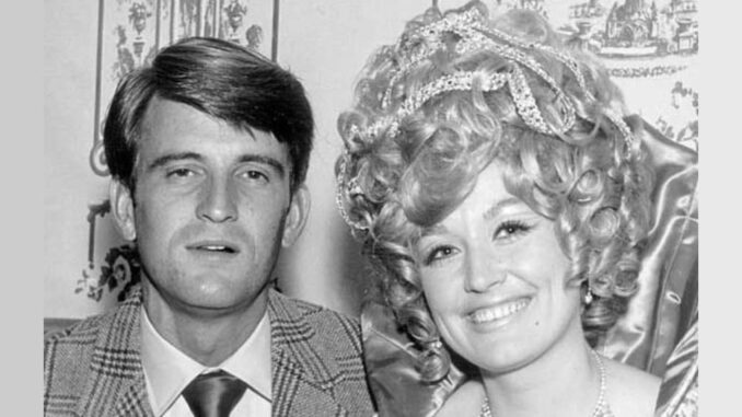 Carl Thomas Dean - How rich is Dolly Parton's husband? Wiki