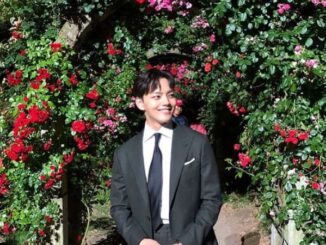 Yeo Jin Goo with smile in his face.