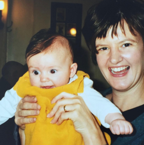 Daisy Edgar-Jones and her mom