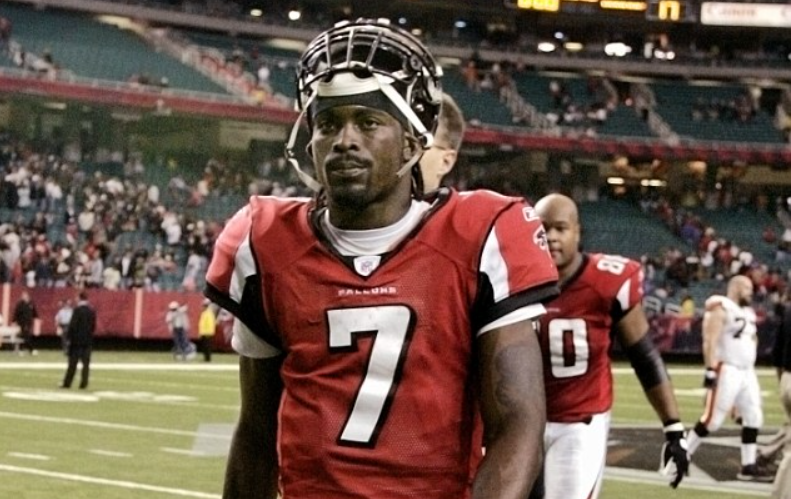 Michael Vick Bio, Family, Career, Wife, Net Worth, Measurements ...