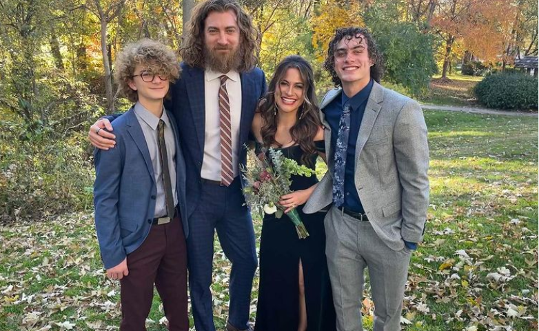 Jessie and Rhett with their sons