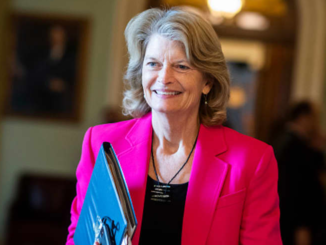 Lisa Murkowski - Bio, Net Worth, Husband, Age, Parents, Party, Height