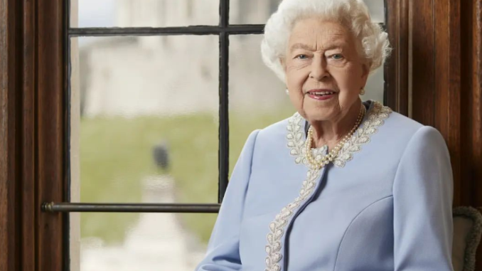 Queen Elizabeth II - Bio, Death, Family, Children, Age, Facts, Wiki