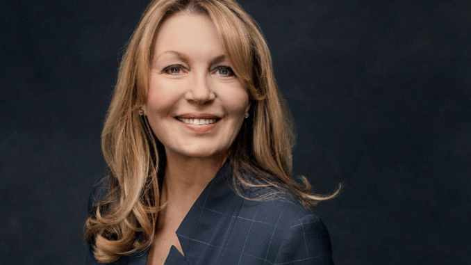 Kirsty Young - Bio, Net Worth, Husband, Family, Age, Salary, Height