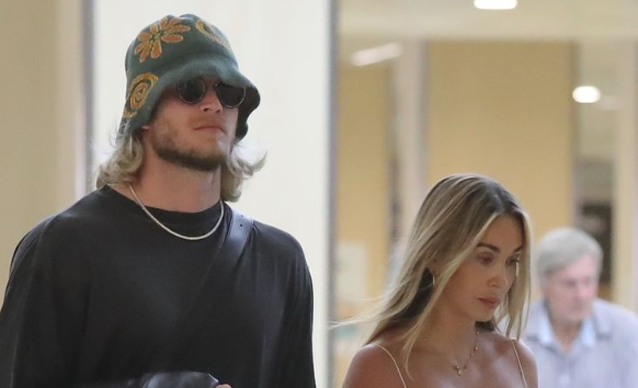 Loris Karius spotted with beauty influencer, Janine