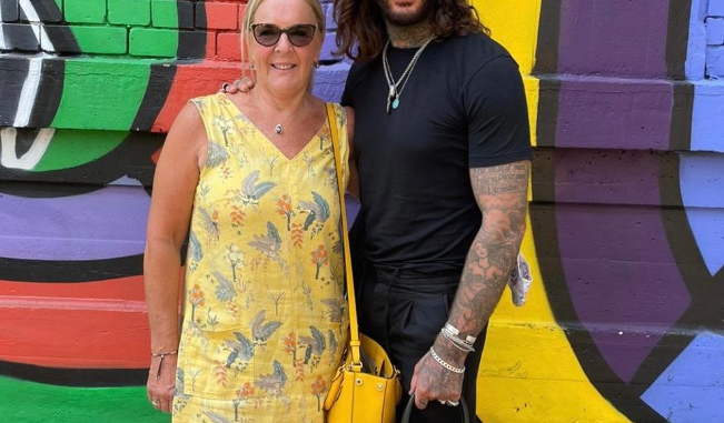 Pete Wicks with his mother Tracy Wicks