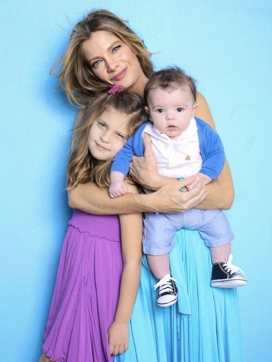 Michelle Stafford with her childrens