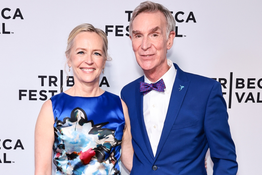Bill Nye marries journalist Liza Mundy