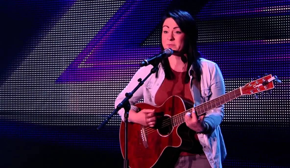 Lucy Spraggan performing in The X Factor UK 2012