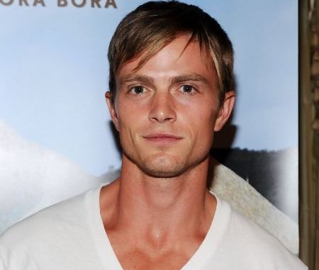 How much Net Worth does Wilson Bethel have?