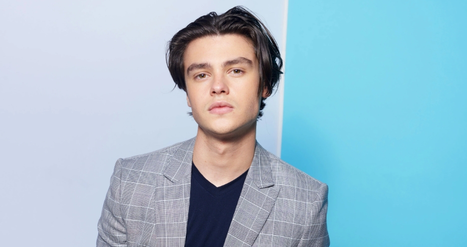 Australian actor and singer, Felix Mallard